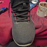 Vand Asics nr 46 ca noi